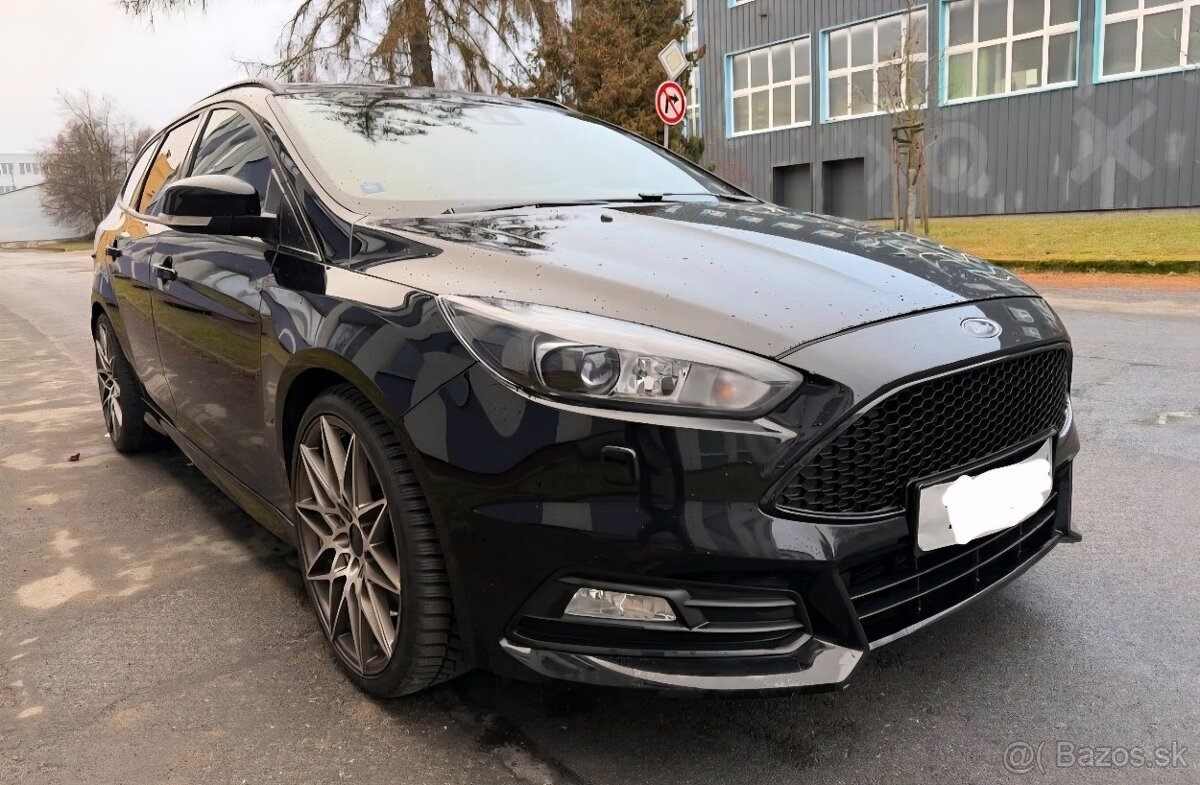 Ford Focus ST 2.0 ecoboost - 3
