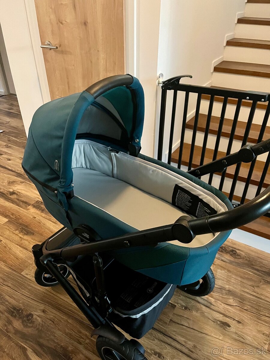 Britax römer smile 4 - Dvojkombinacia vanička a športová - 3