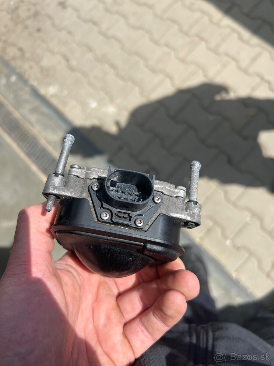 Predam radar senzor z Audi A6 C7 2017 - 3