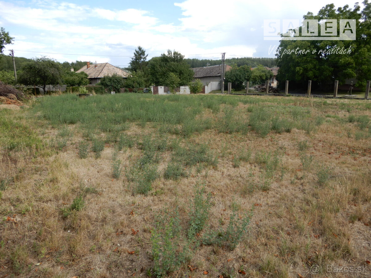 Slnečný pozemok 812 m2, Hronovce, okr. Levice - 3