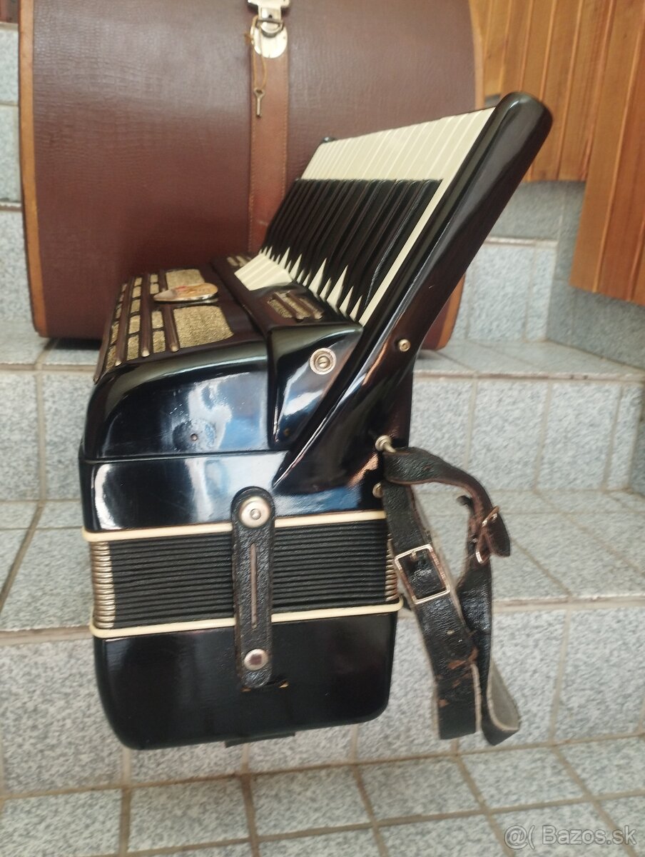 Harmonika ,akordeón ,heligonka - 3