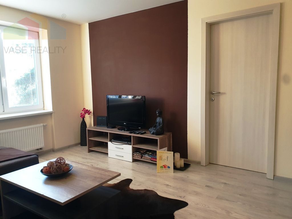 Na prenájom moderný zariadený 2 izbový byt po kompletnej - 3