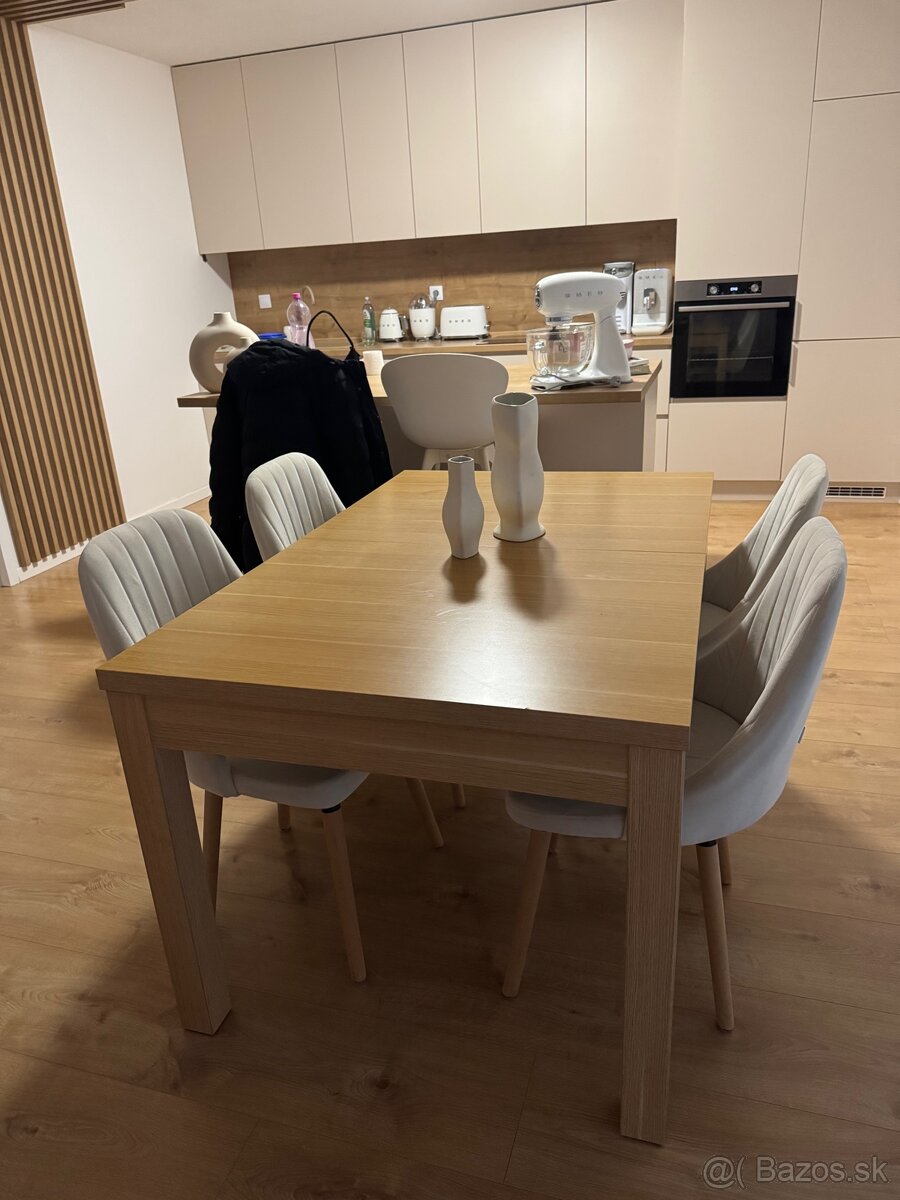 Jedálenský stôl drevo - 3
