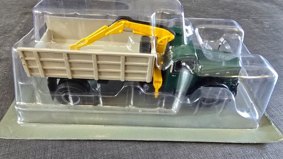 Deagostini Škoda 706 R - 3