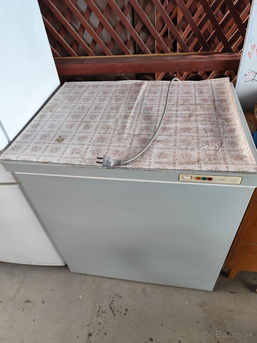 Mraznička Calex - 3