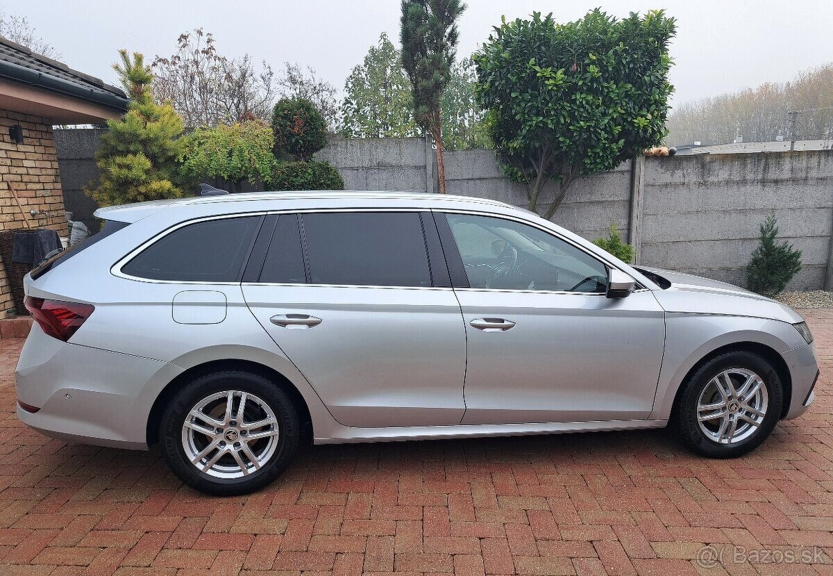 Škoda Octavia Combi 4 Premium DSG - 3