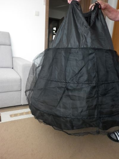 čierna sukňa na karneval - 3