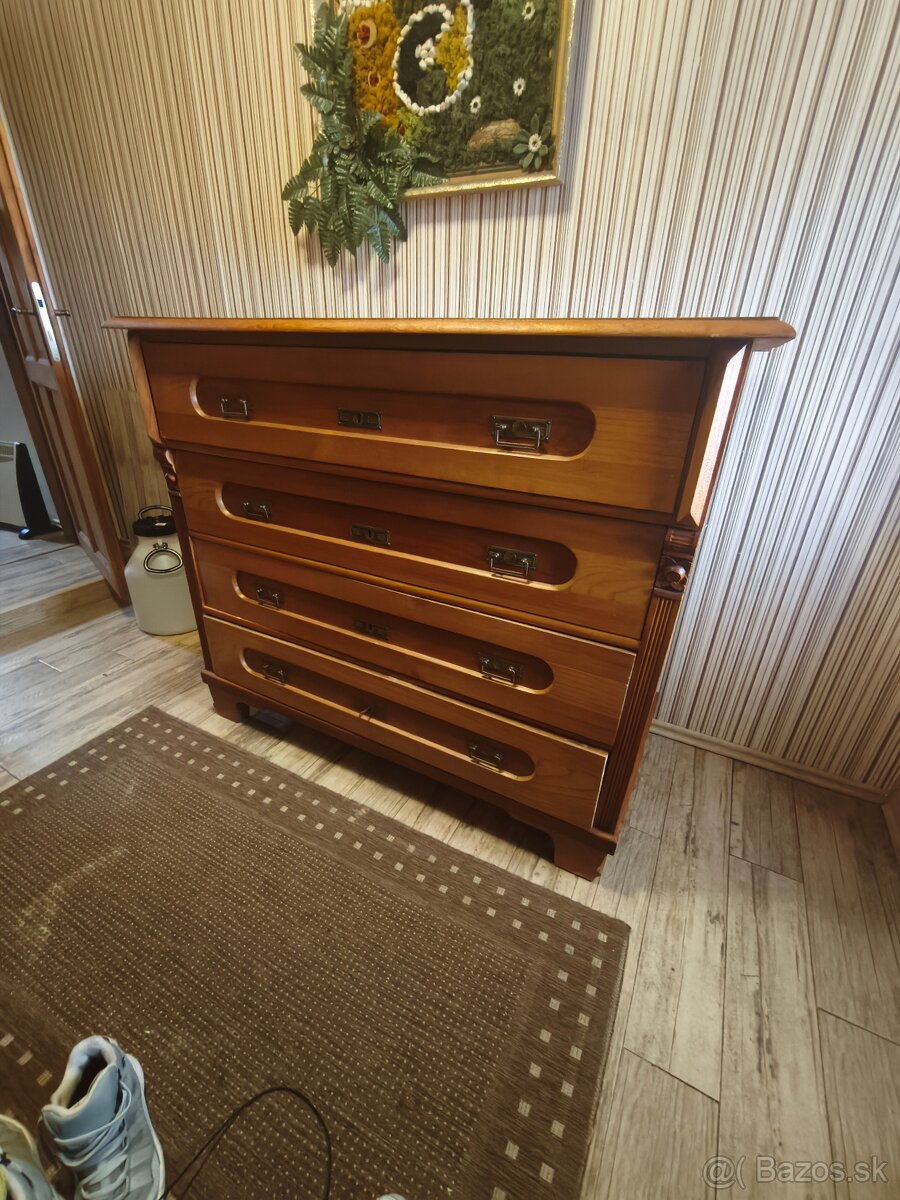 Starozitna komoda - 3