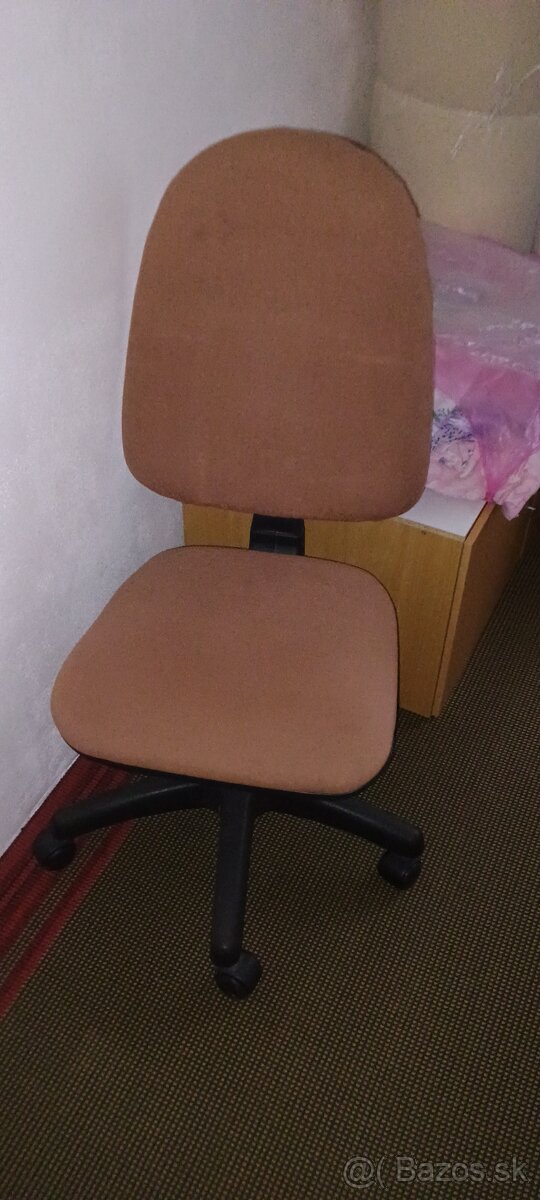 Kancelarska stolicka - 3