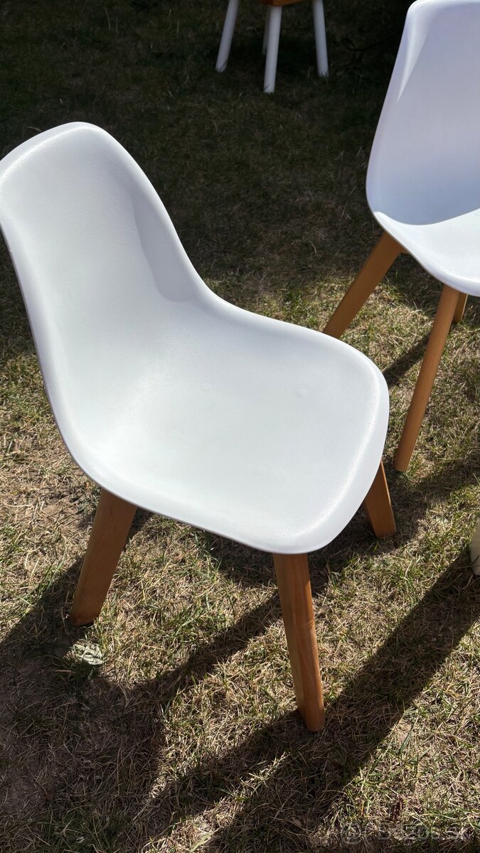 stolík ikea+ 2 detské stoličky( mobelix) - 3