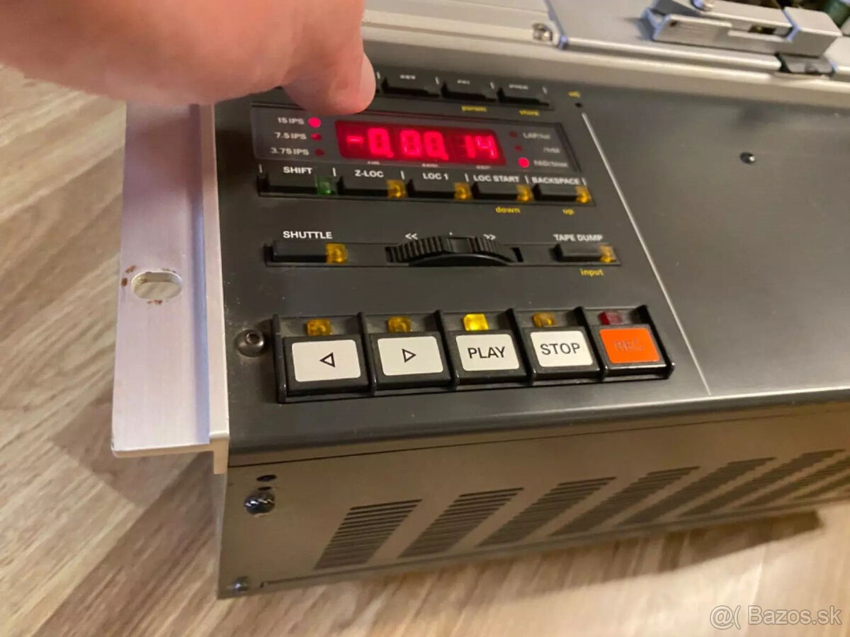 Kazetový magnetofón STUDER A807 - 3