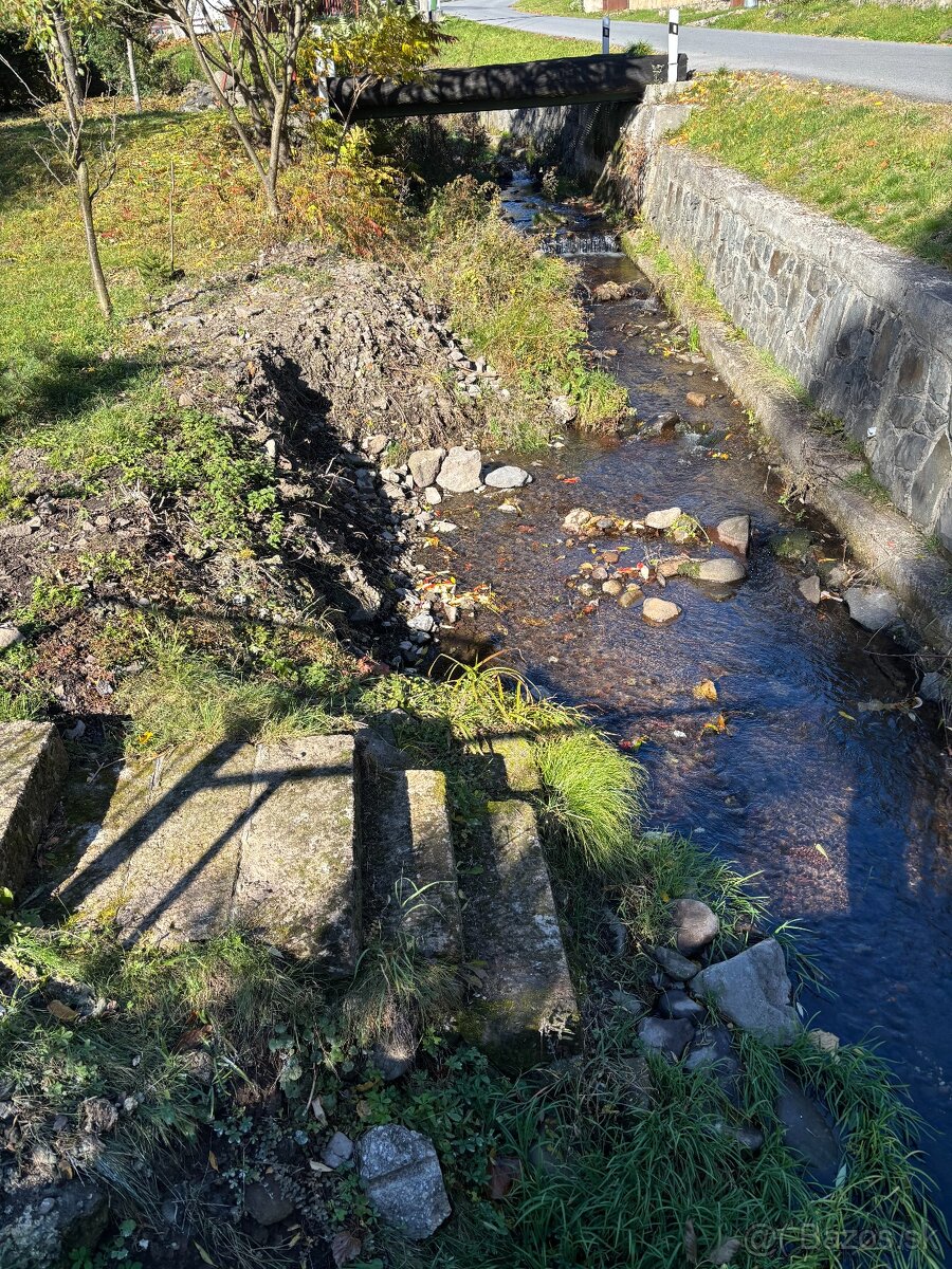 Na PREDAJ rodinný dom v obci Ihráč s krásnym pozemkom - 3