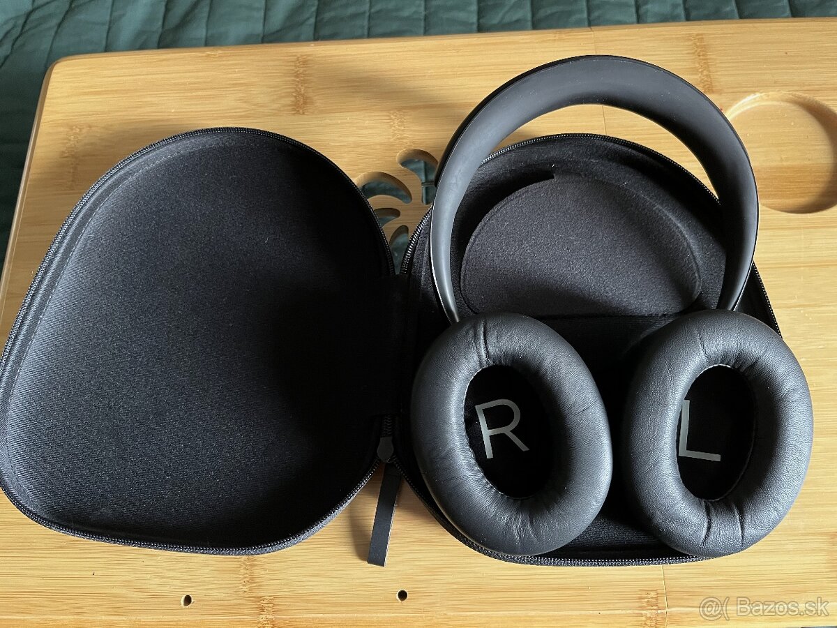 Bose Noise Cancelling Headphones 700 - 3