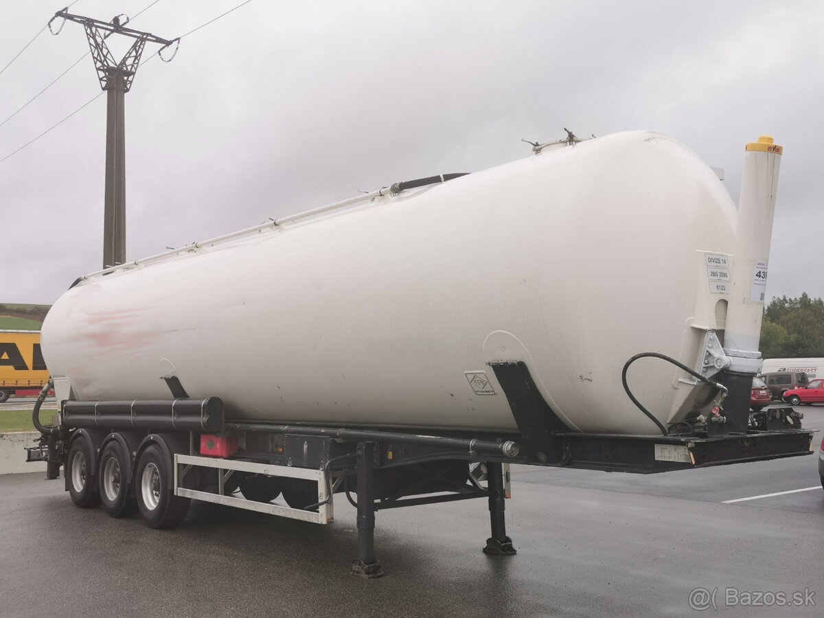 Prodám cisternový návěs FELDBINDER KIP 63m3 silo - 3