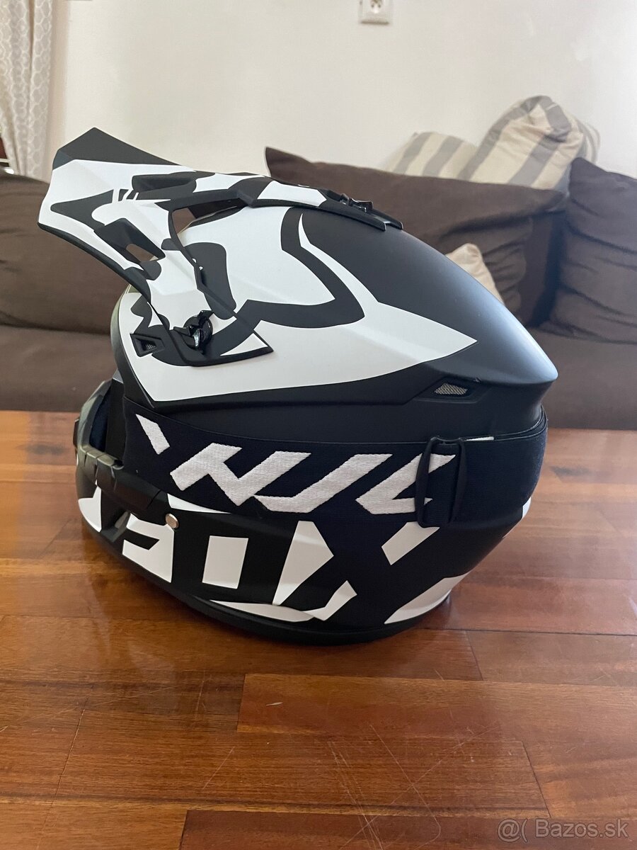 .Motocrossová prilba - 3