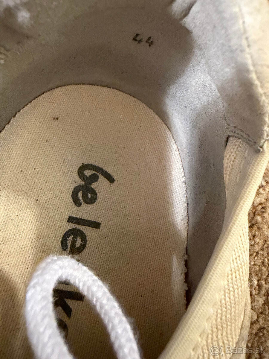 Barefoot Be Lenka - 3