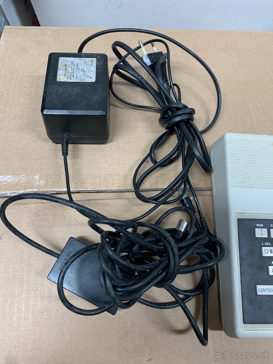 Radio Shack TRS-80 Micro Color Computer MC-10 - 3