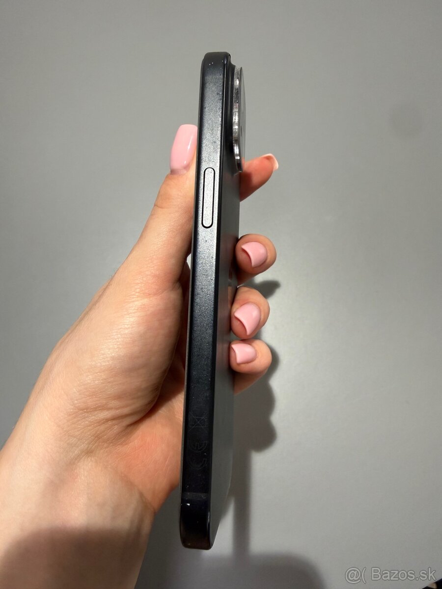 iPhone 15 - 3