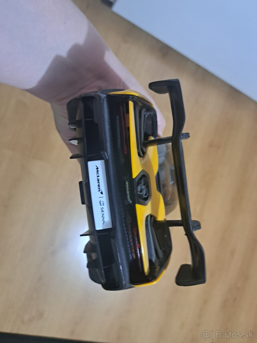 Auto na ovládanie - 3