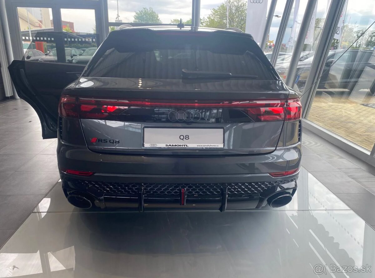 Audi RS Q8 Performance Quattro - 3