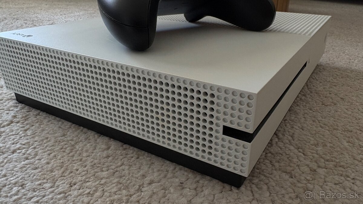 Xbox One S 500GB - 3