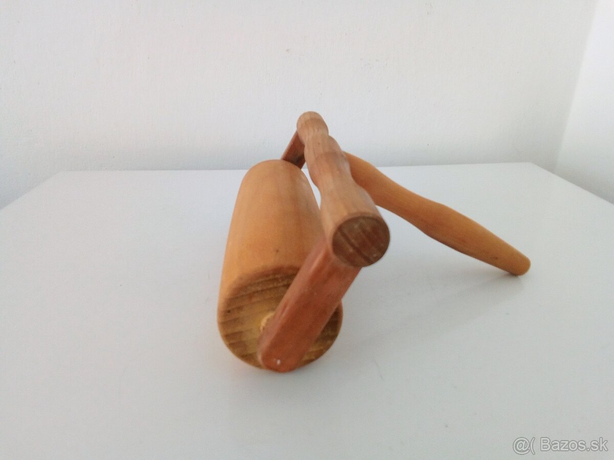 Starý, dřevěný váleček s rukojetí - 3