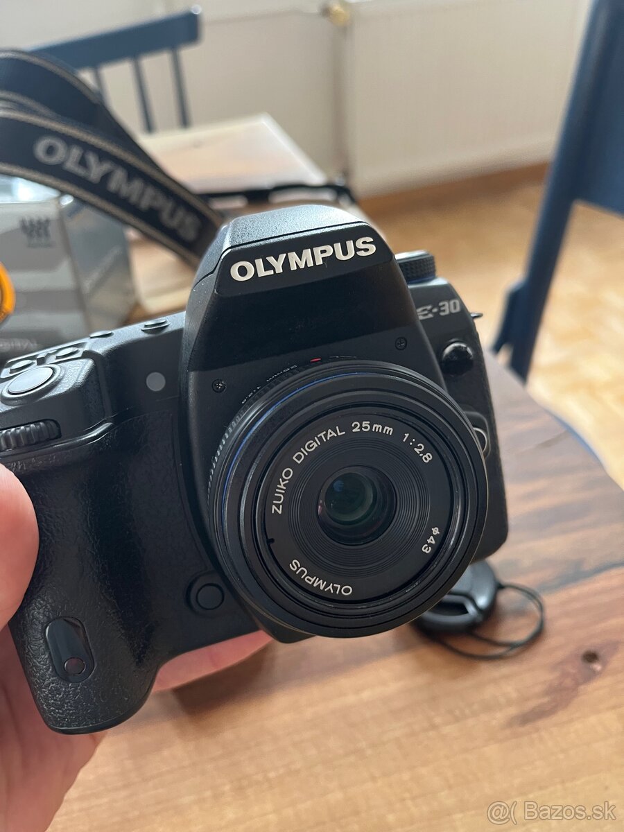 Olympus E30 + Zuiko Digital 25 mm f2,8 - 3
