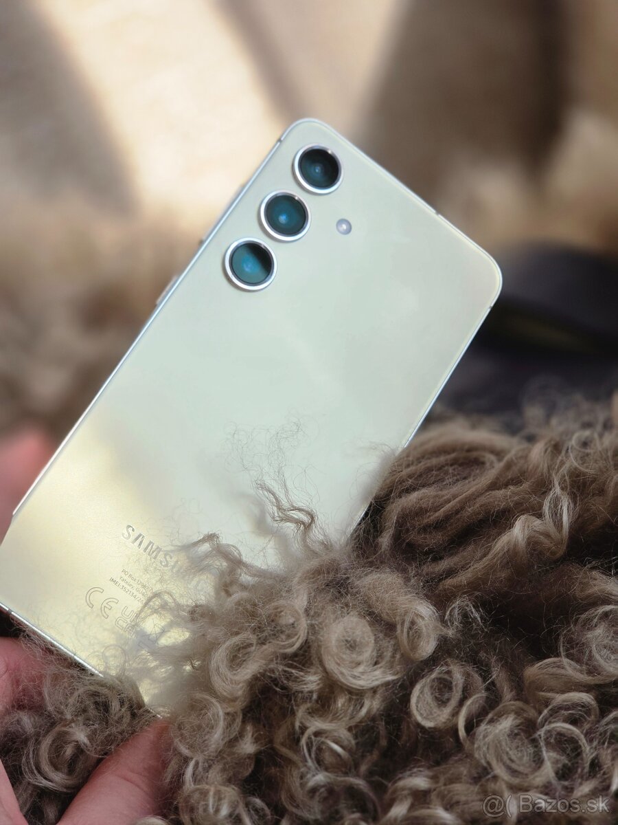Galaxy S24 - 3