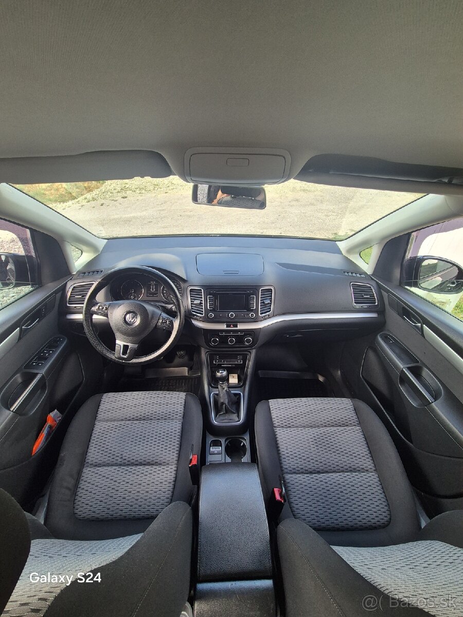 Volkswagen Sharan - 3