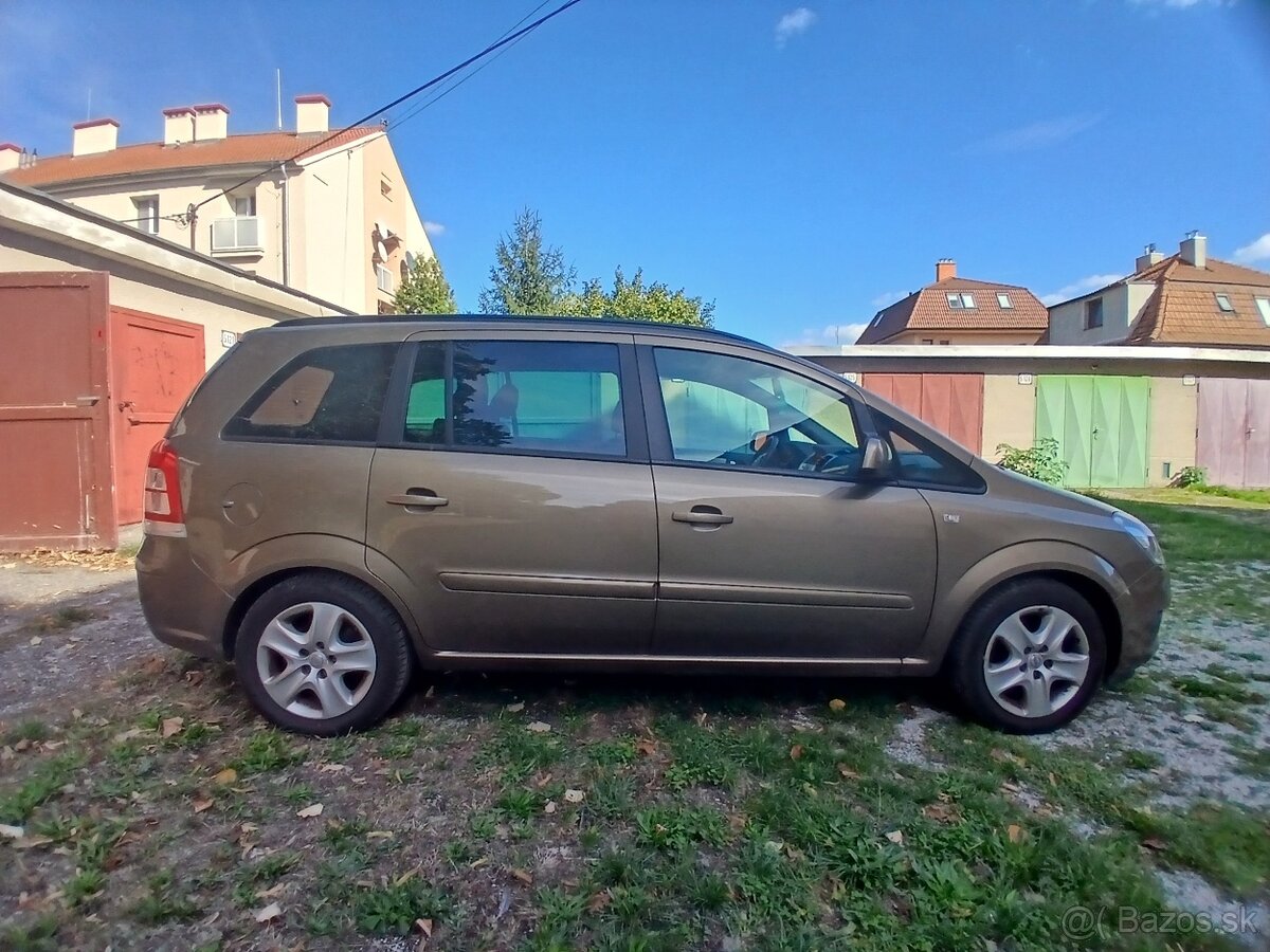 Opel Zafira, 1.8 benzín, 2014 - 3