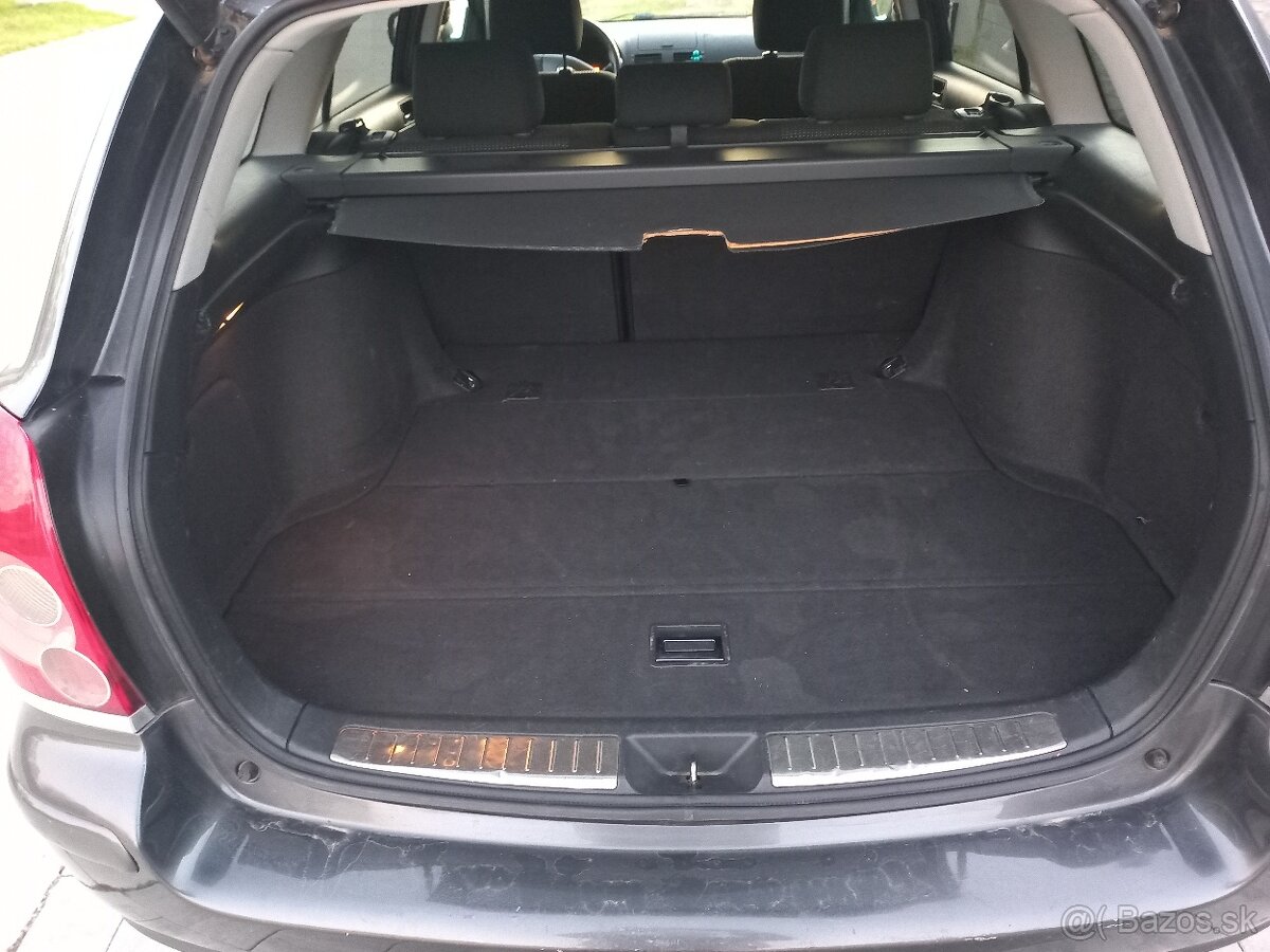 Predam Toyota Avensis combi 2.2 D4D - 3