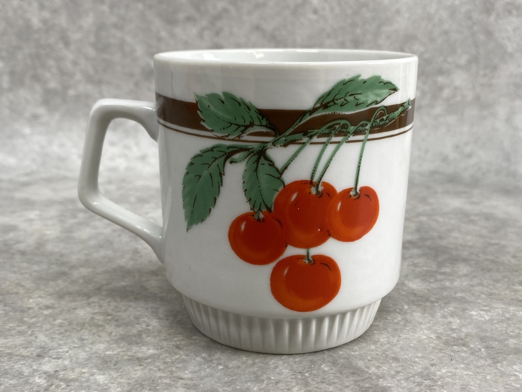 vintage ľudové šálky ovocie - 3