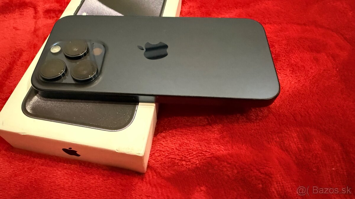 Apple iPhone 15 Pro 128 GB - 3