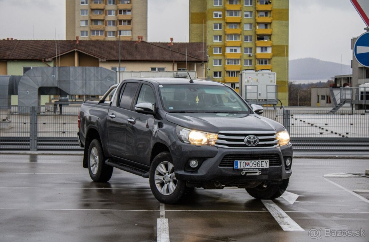 Toyota Hilux 2.4 D-4D Active A/T | 4x4 | - 3