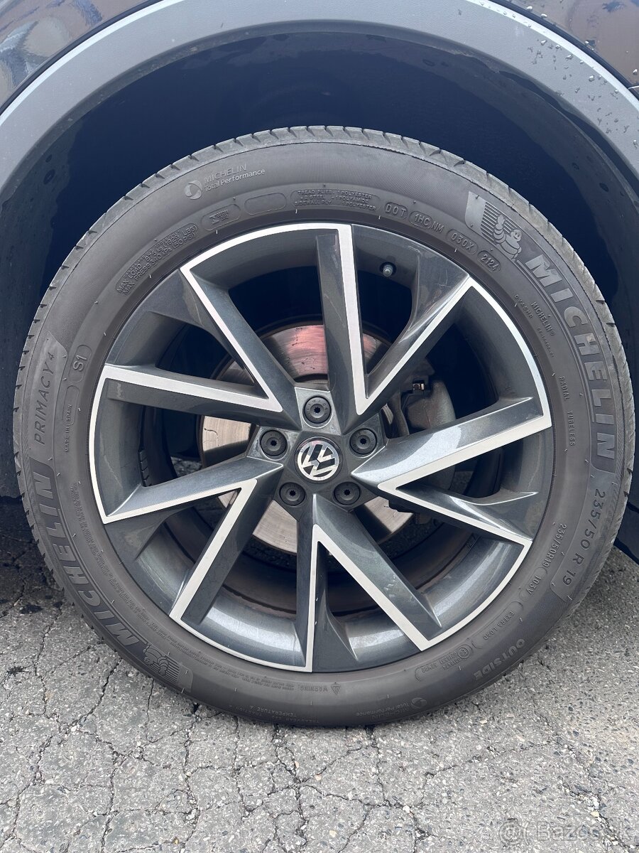 disky Škoda “Vega” R19 + letné Michelin - 3