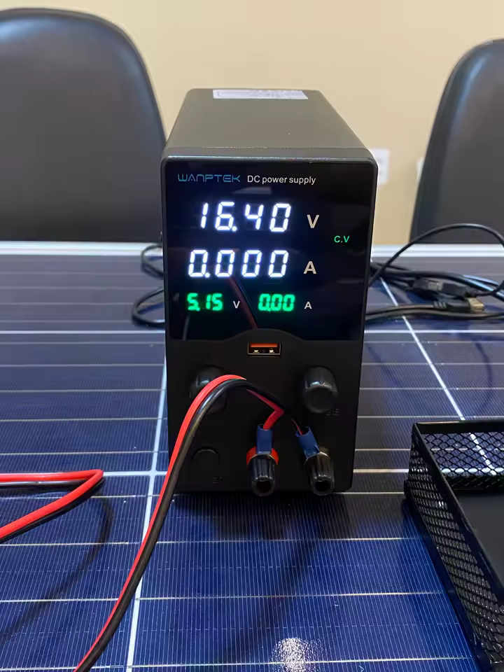 Laboratorny napajci zdroj 30V 5A - 3