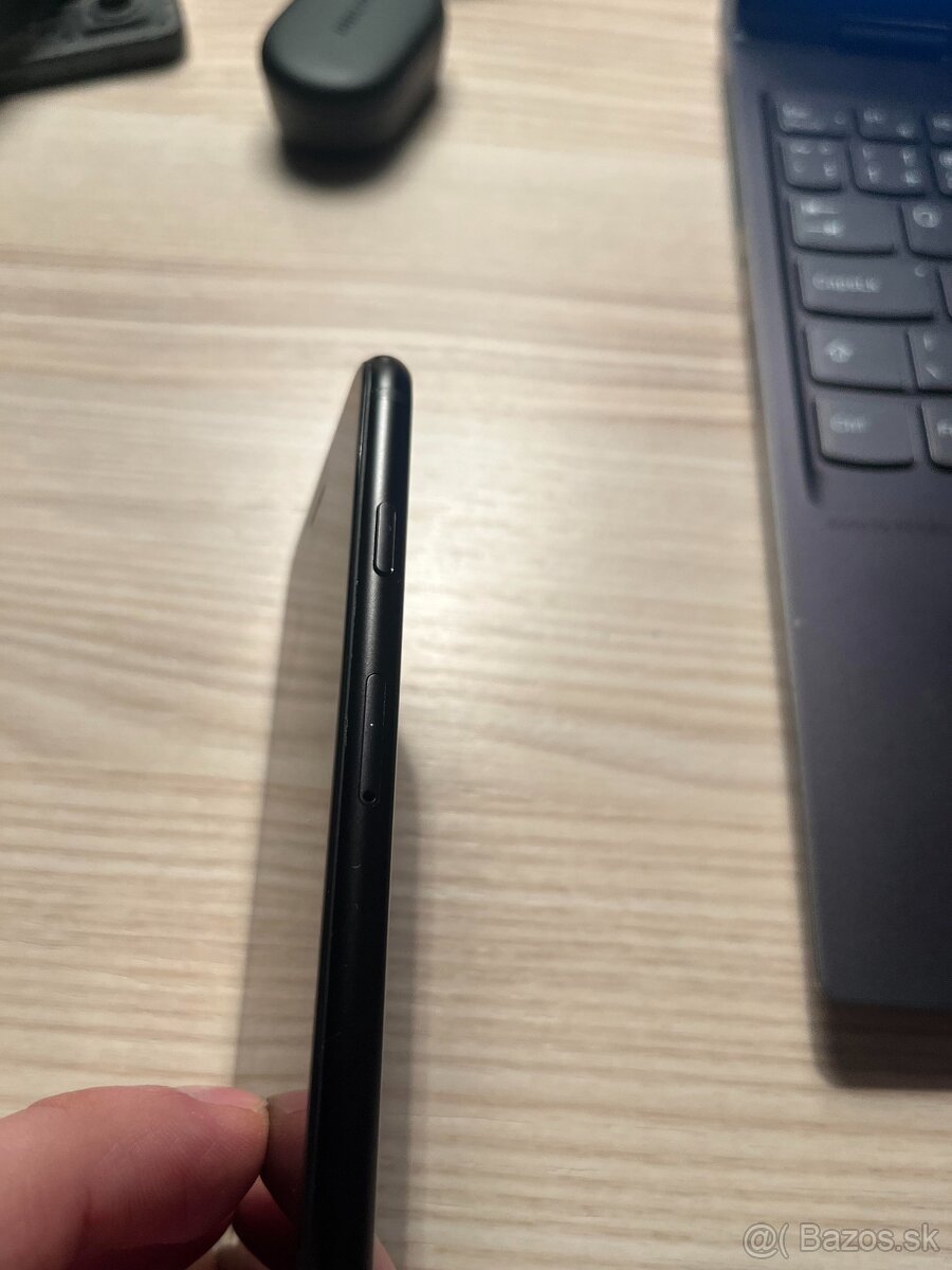 iphone se 2020 64gb čierny - 3