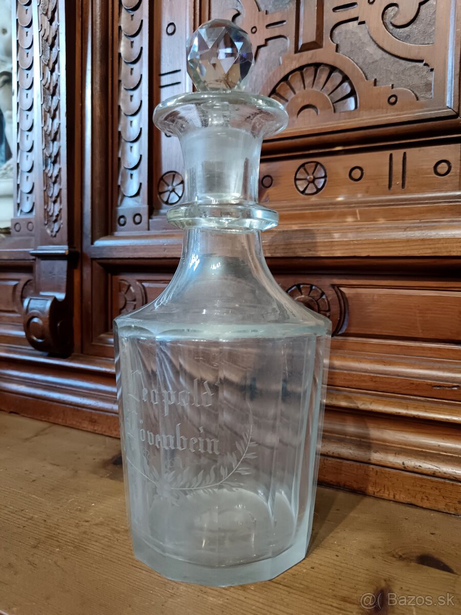 Starožitná sklenená karafa - 3