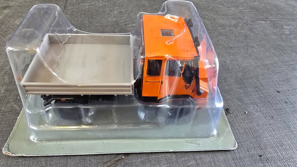 Deagostini Praga UV 80 - 3