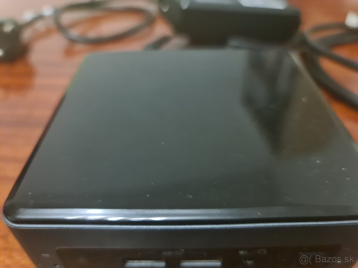 Intel NUC Kit 8i7BEH / 250GB / 32GB / 2019 - 3