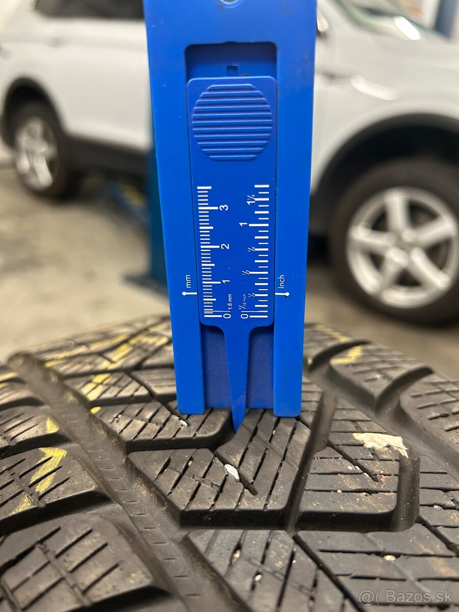 Zimne pneumatiky Pirelli SCORPION - 3