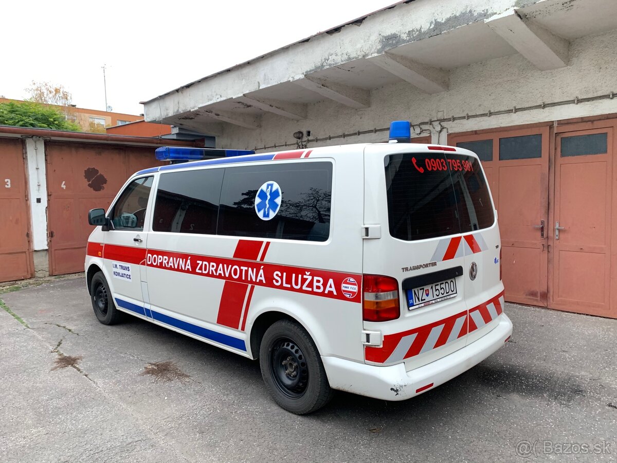 VW Transporter T5 - Sanitka - 3