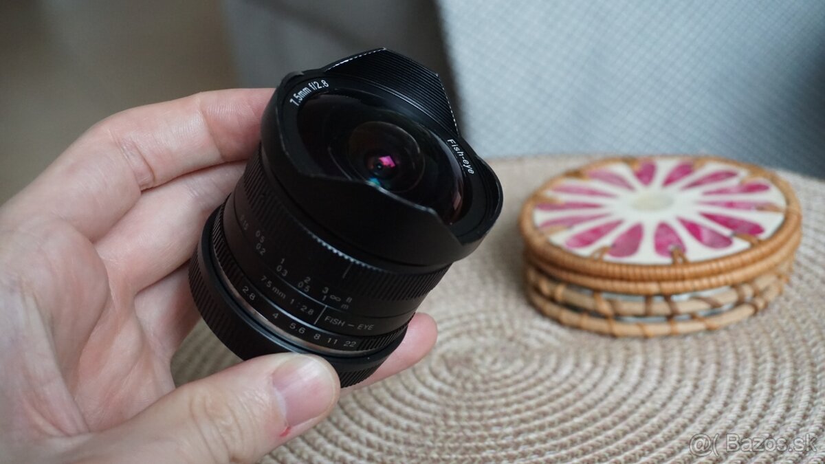 Fish-eye objektív 7artisans 7.5mm F2.8 - 3