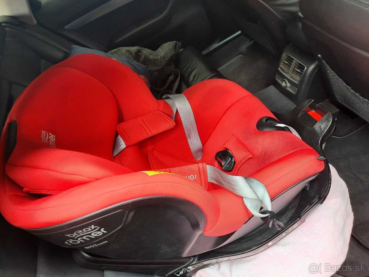 Britax Romer Dualfix M i-size - 3