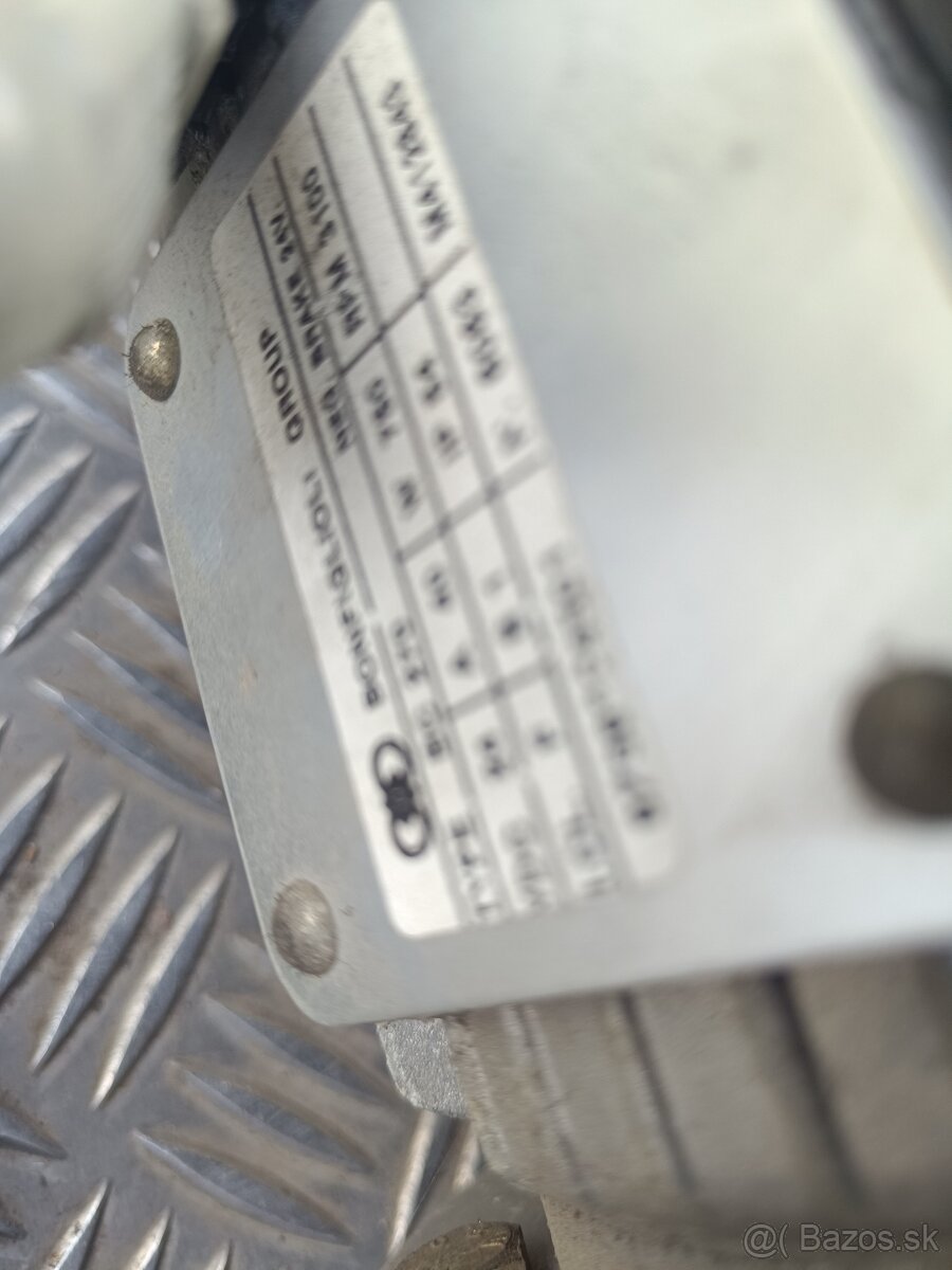 Predám 24V motor s prevodovkou - 3