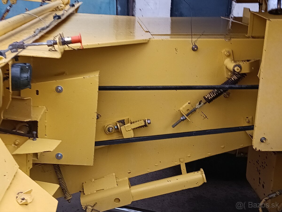 New Holland kombajn - 3