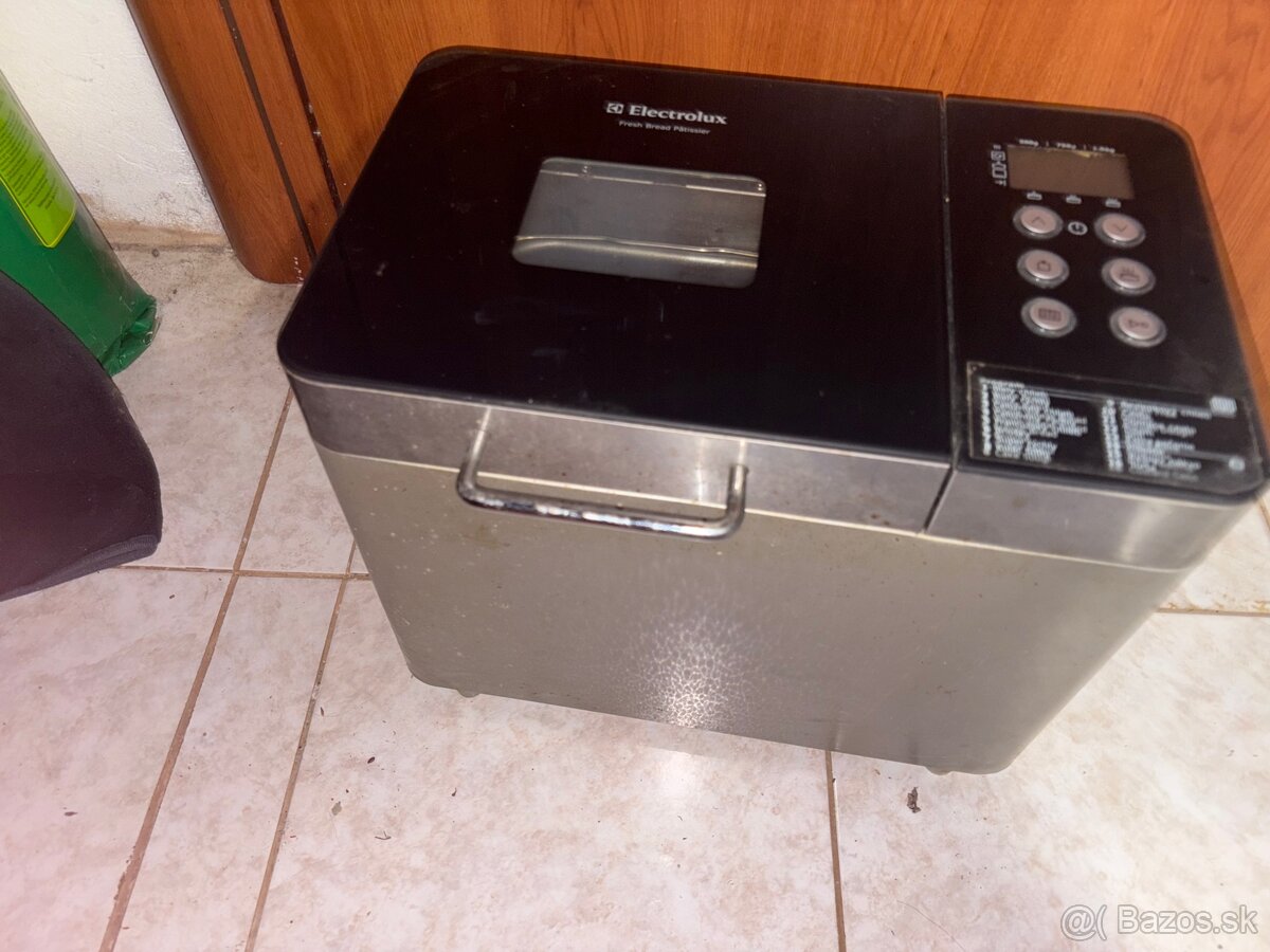 Pekareň Tefal + Pekareň Elektrolux + Ryžovar Tefal - 3