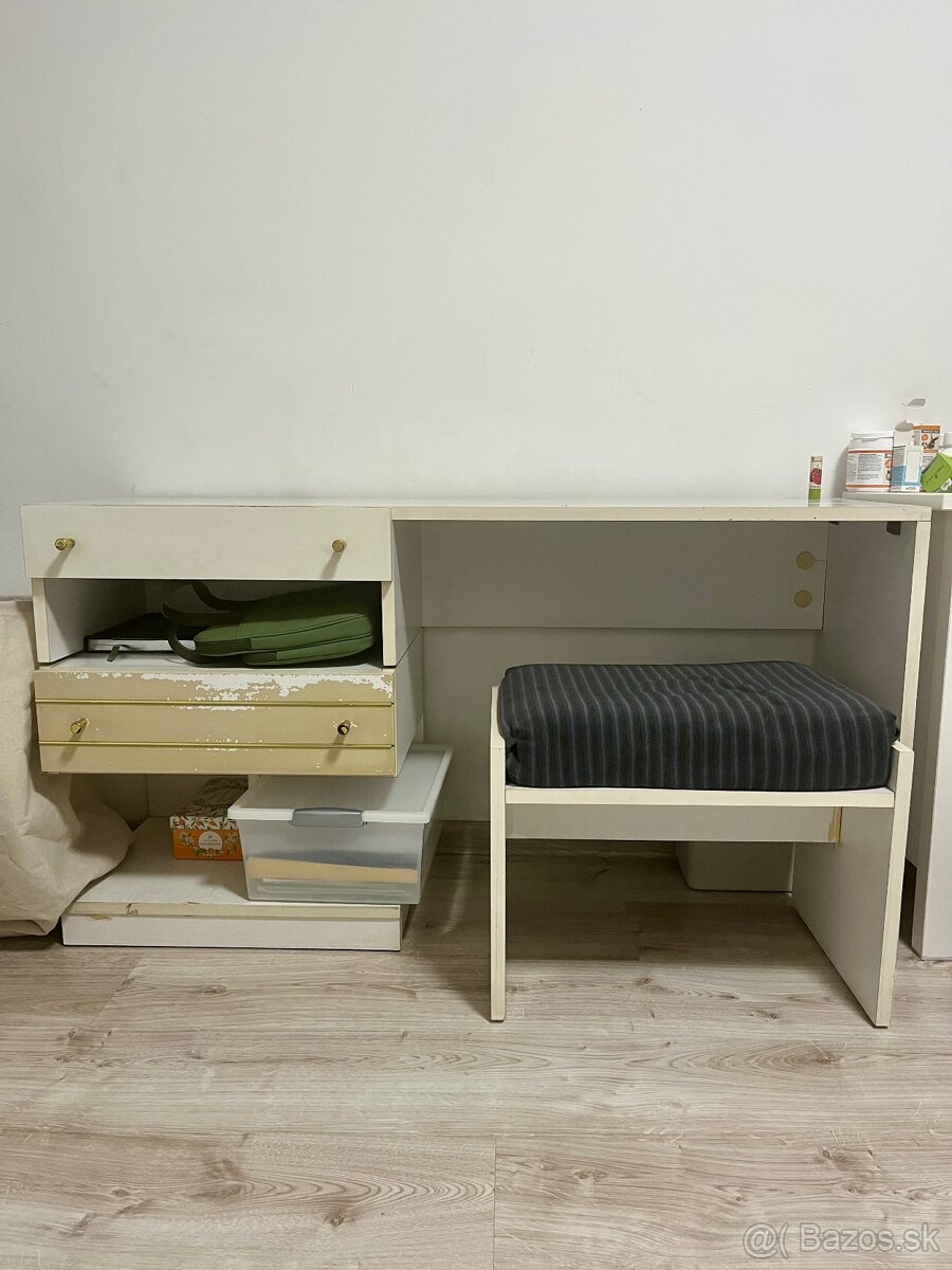 Predám skriňu a policu Ikea - 3