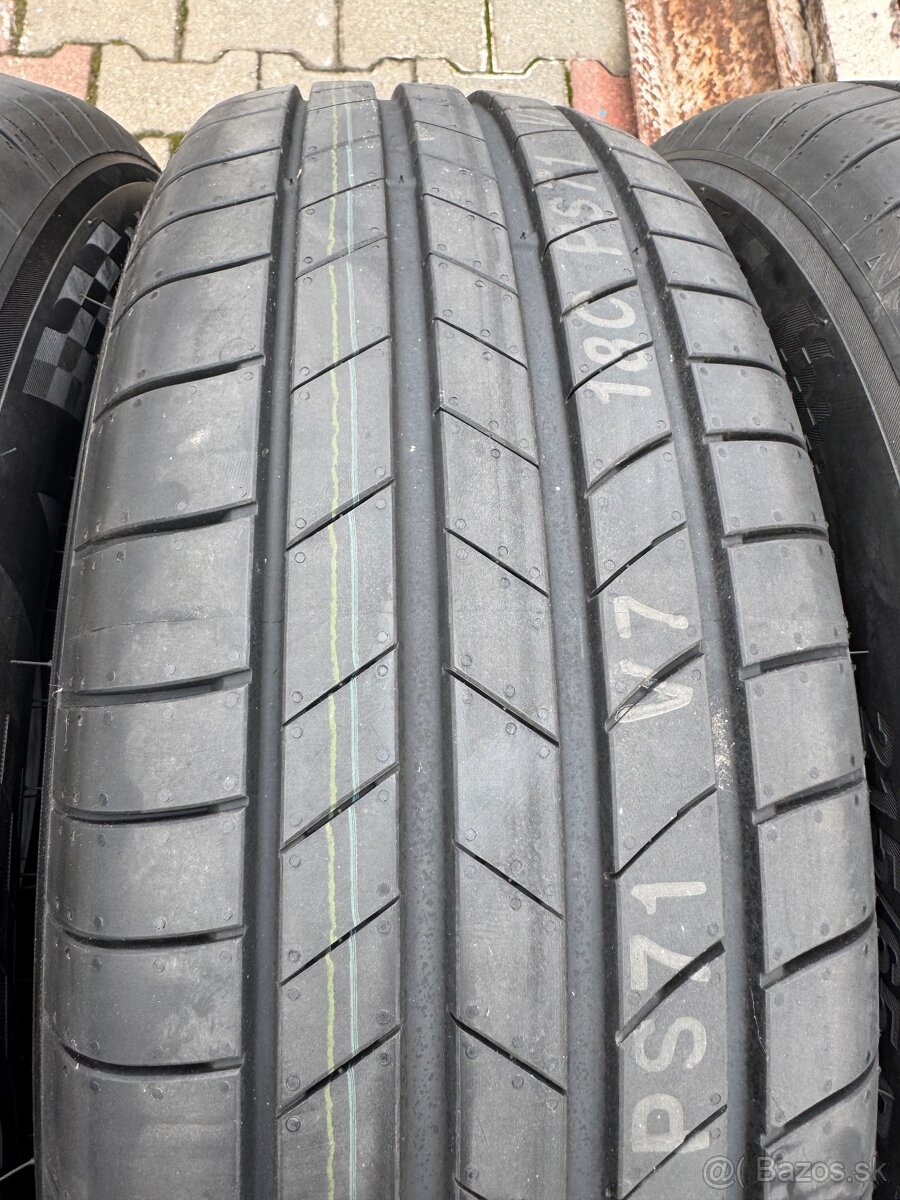 215/65r17 kumho 99v letne - 3