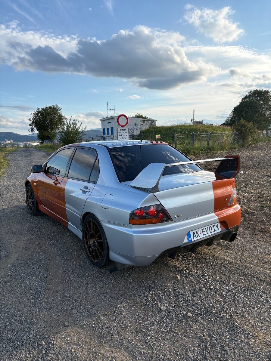 Mitsubishi Lancer Evo 8 - 3